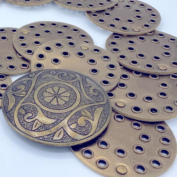 Vintage Antique Gold Tone With Metal Eyelets Design In The  Bo Ho/ Gypsy Belt - Picture 2 of 5